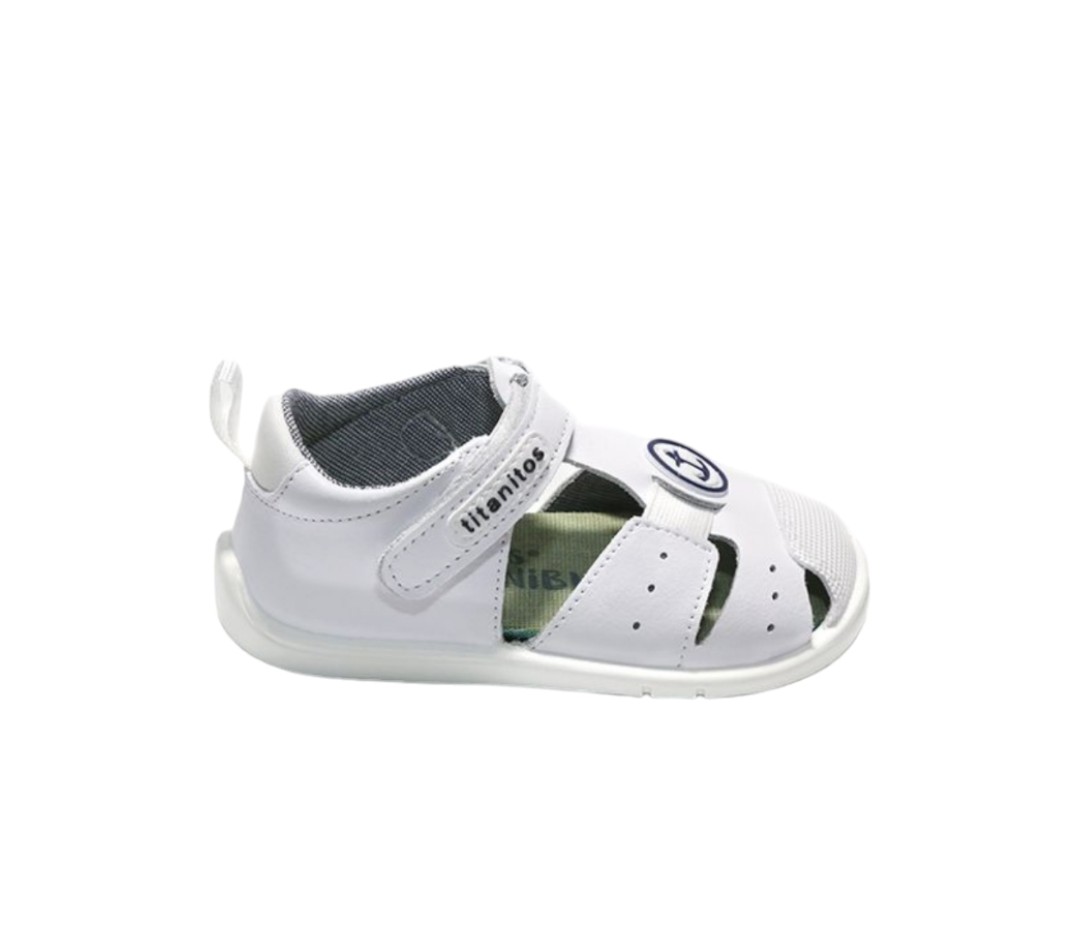 Sandalia respetuosa piel lavable Titanitos bioelastic Izan - Imagen 4