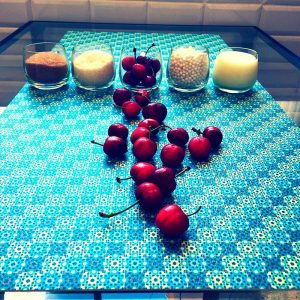 Camino de mesa cae nieve